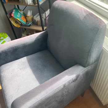 Garanti Kapsamındaki Koltukların Renk Atması Ve Ücretli Servis Teklifi