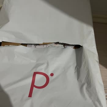 Hepsijet Paketimi Parçalayıp Getirdi