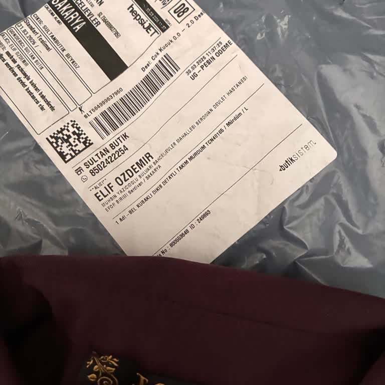 Yanlış Beden Gönderimi Ve Sürekli Kargo Gecikmesi