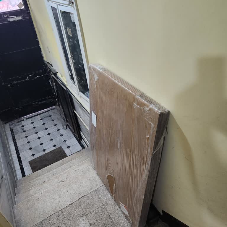 Kolay Gelsin Kargo Görevlisinin Eve Teslimatı Reddetmesi Ve Ek Ücret Talebi