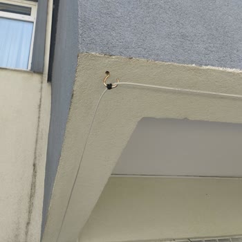 Turkcell Superonline İzinsiz Hat Çekti, Binada Hasar Oluşturdu Ve Düzeltme Yok