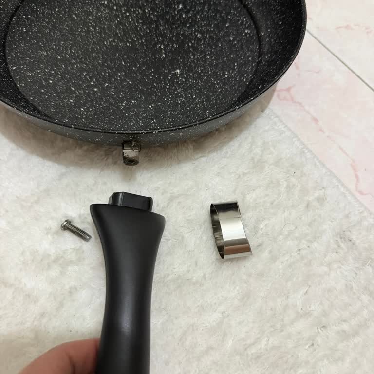 Kusurlu Tencere Seti İadesi Gecikiyor Ve Çözüm Sunulmuyor