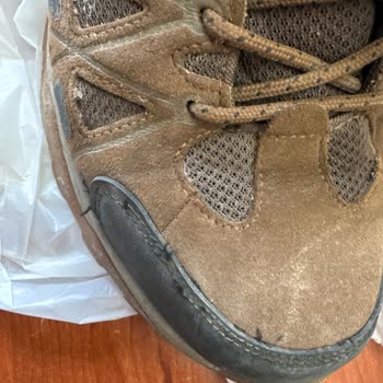 FLO Ayakkabı’da Kırık İpler Ve Dikiş Sorunu Kullanıcı Hatası Olarak Değerlendirildi