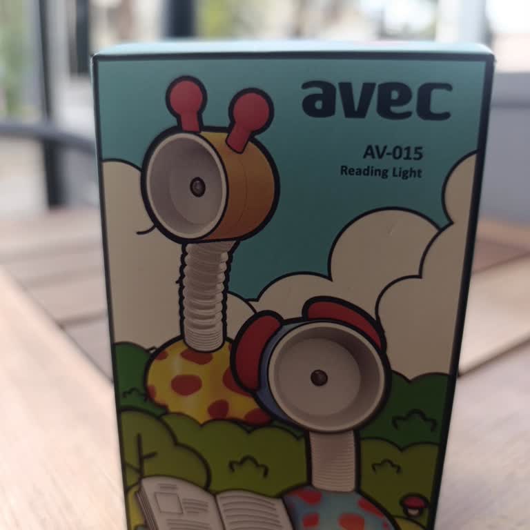 Okuma Lambası Çalışmıyor Ve Mağaza Müdürü Suçlayıcı Tavır Sergiledi