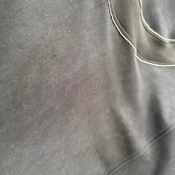 Zümrüt Butik'ten Ürün Kalitesiz Tüylenme Ve Delik Açması İade Talebi