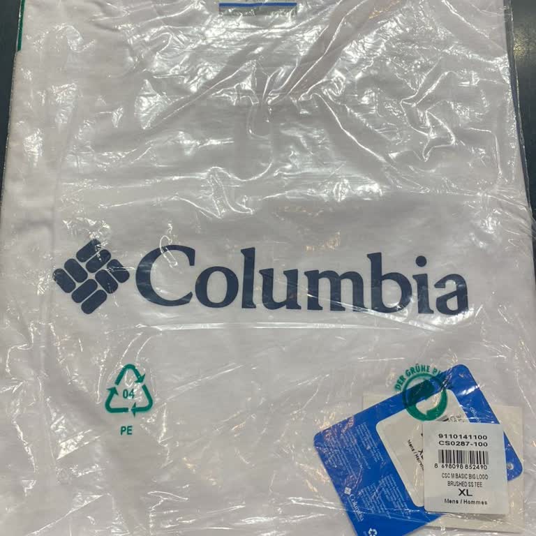 Columbia'dan Gelen Siyah Tişört Beyaz Gönderildi; Değişim Reddi Ve İade Talebi