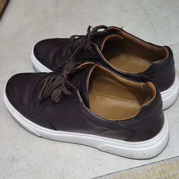 Ayakkabının Tabandaki Rahatsız Edici Ses Ve Çözüm Talebi