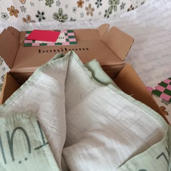 Bonibom'dan Aldığım Çocuk Battaniyesi Reklamla Çelişen İnce Bez Parçası Olarak Geldi