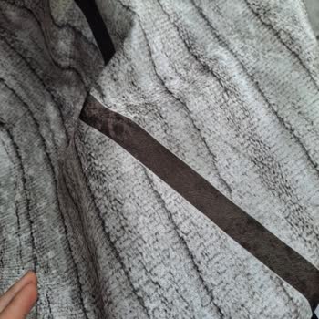 Gold Detaylı Halı Örtüsü Siparişim Yanlış Renk Ve Desenle Geldi