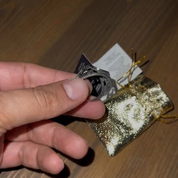 Takıda Sanat Kargo Hasarlı Gelen Yüzük İçin Şirket Sorumluluğu Reddediyor