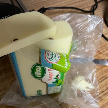 Sütaş Kaşar Peynirinde Kurumuş Böcek Benzeri Yabancı Madde Tespiti