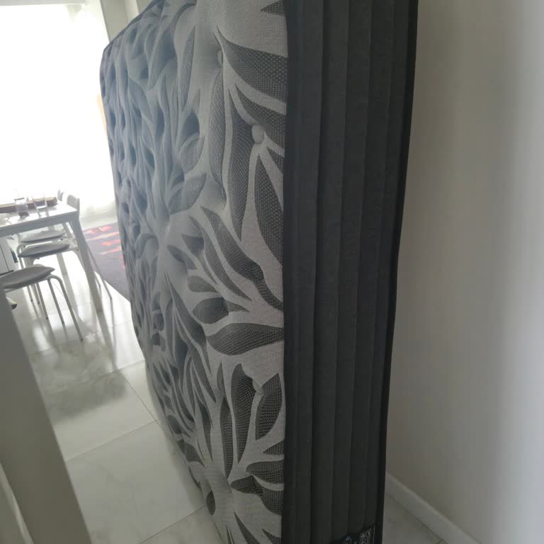 Yatsan'da Sealy Woodlake Yatağında Çökme Ve Konfor Sorunu