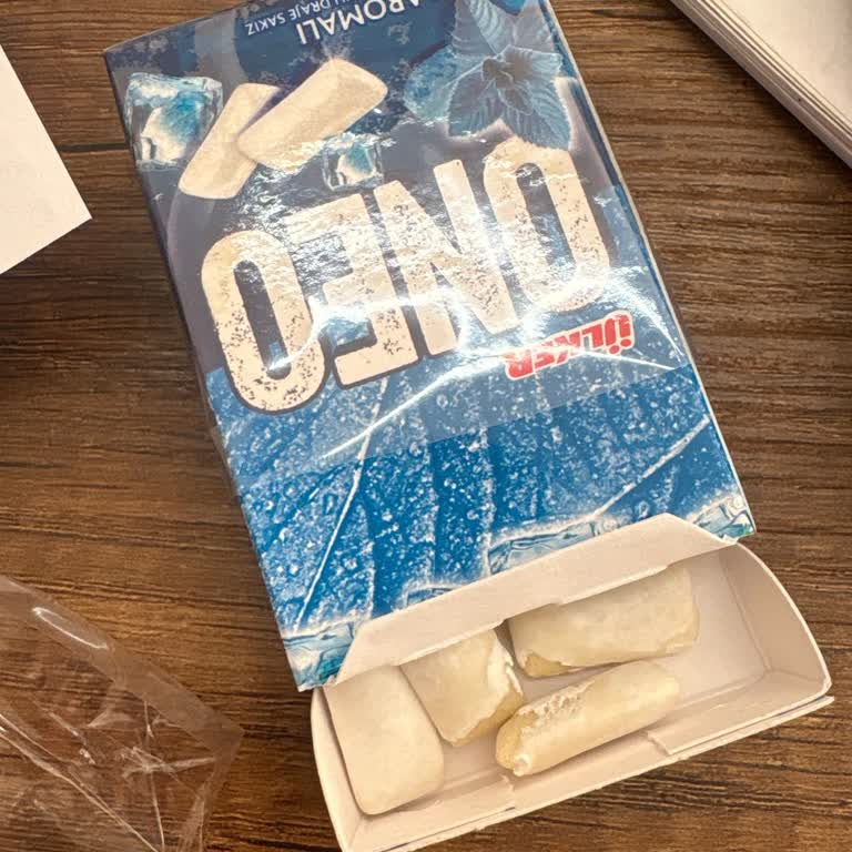 Oneo Sakızda Erime Ve Renk Değişikliği: Yüksek Son Kullanma Tarihine Rağmen Güven Sorunu