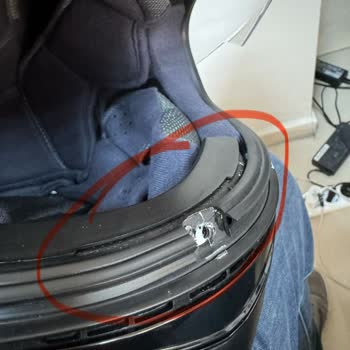 Kırık Ve Eksik Kask İçin Tam İade Talebi