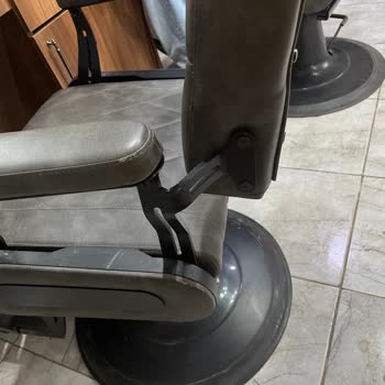 Koltukların Deri Çözülmesi Ve Söz Verilen Çözümün Gerçekleşmemesi