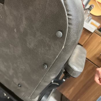 Koltukların Deri Çözülmesi Ve Söz Verilen Çözümün Gerçekleşmemesi