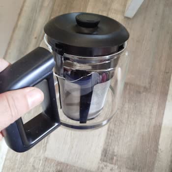 Kapağın Uyumsuzluğu Nedeniyle Cam Demliğin Kırılması Ve Garanti Kapsamında Ücretsiz Değişim Talebi