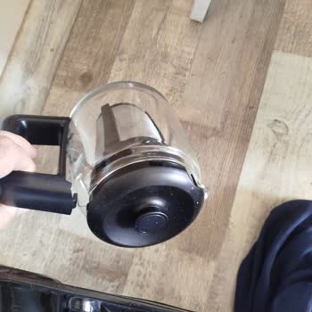 Kapağın Uyumsuzluğu Nedeniyle Cam Demliğin Kırılması Ve Garanti Kapsamında Ücretsiz Değişim Talebi