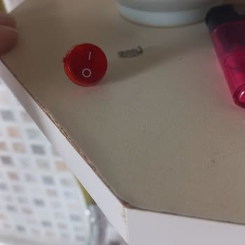 Sinbo SCM2953 Model Kahve Makinesinin Açma Düğmesi Çıktı Ve Kullanılamaz