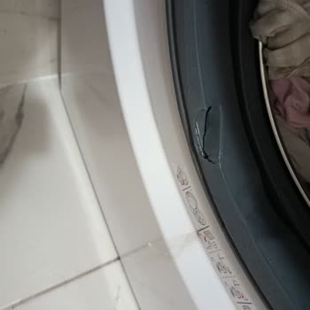 Garanti Kapsamındaki Çamaşır Makinesinin Körük Lastiği 800 TL Servis Ücreti İtirazı