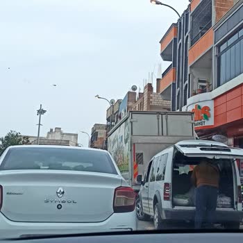 Gündüzleri Açık Olan Sokak Lambaları Enerji İsrafına Neden Oluyor