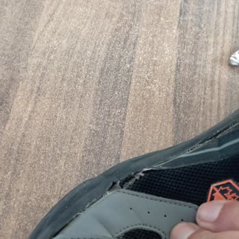 FLO Ayakkabı 40 Günde Yanları Açılan Ayakkabıya Kusur Yok Dedi