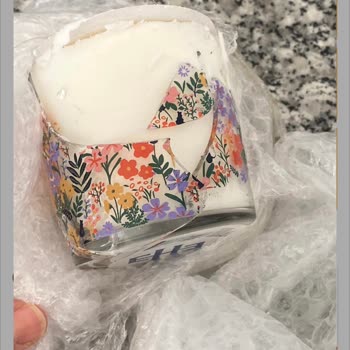 Özensiz Paketleme Nedeniyle Kırık Cam Mum Ve Çaydanlık Kapağı Sorunu