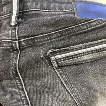 Mavi Jake Pantolonların Arka Cep Yırtılmaları Üretim Hatası İtirazı