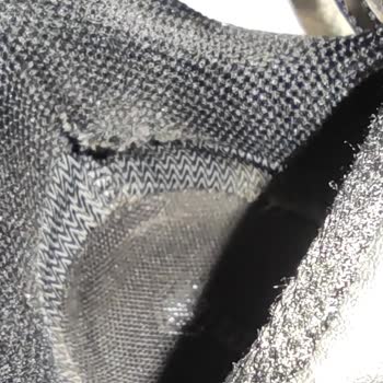 Su Geçirmez Ayakkabının Kısa Sürede Yırtılması Ve Su Geçirmesi