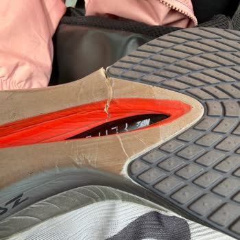 Ayakkabının İlk Kullanımında Taban Parçalanması Ve Firma Sorumluluk Almıyor