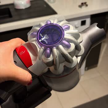 Servis Sonrası Kırık Dyson Süpürge Ve Kötü Müşteri İletişimi