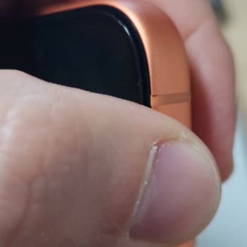 Yeni İPhone 17 Pro Max Casi Açıldı Ve Garanti Kapsamı Dışında