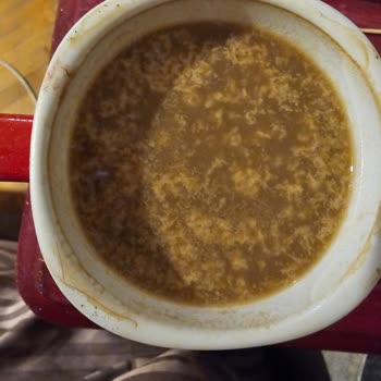 Nescafé Dos en Uno de Nestlé con grumos y mala disolución, pido reembolso