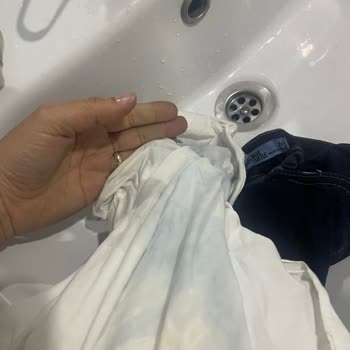 Solmaz Pantolon Renk Aksıyor Ve Çözüm Sunulmuyor