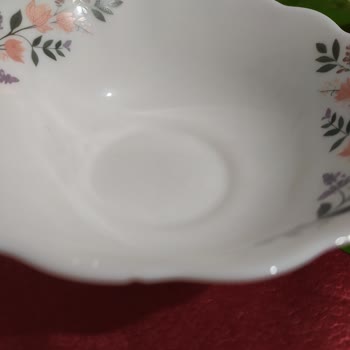 Satın Alınan Çorba Kaselerinde Çatlak Ve Mağaza İade Talebini Reddetti