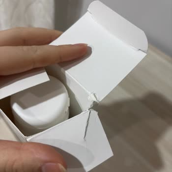 Kırık Ambalajlı Güneş Kremi Ve Yenisiyle Değişim İsteği