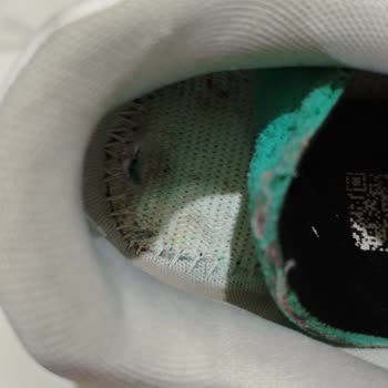 Garanti Kapsamındaki Ayakkabılarda Erken Yırtılma Ve Bilgilendirme Eksikliği