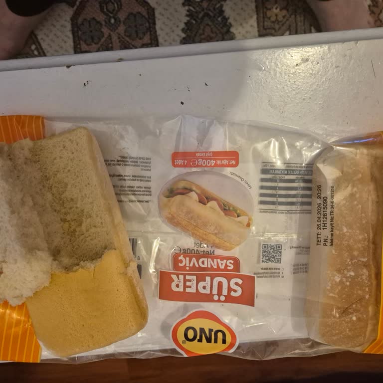 UNO Sandviç Ekmeği Ufalanıyor, Tostta Da Kullanılamaz Hale Geliyor