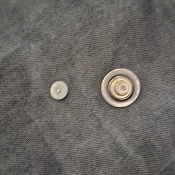 Mavi Pantolon Düğmesi Aniden Kırıldı Ücretsiz Tadilat Veya Değişim Talebi