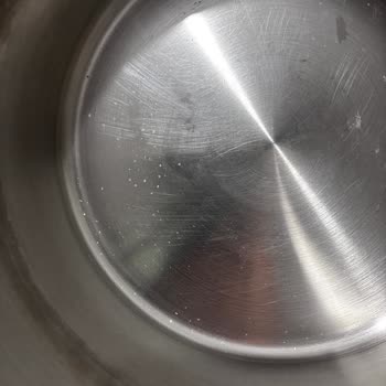 Fissler Düdüklü Tencere Setinde Kısa Sürede Oluşan Beyaz Lekeler Ve Deformasyon