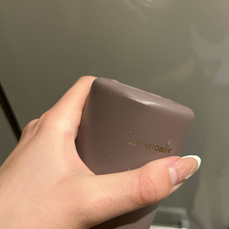 Stanley Şişesi Hafif Darbe Sonrası Çatladı Ve Garanti Sorunu Yaşıyor