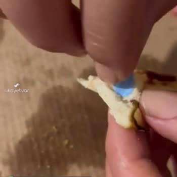 Sbarro Pizzanın İçerisinde Lateks Eldiven Parçası Çıktı