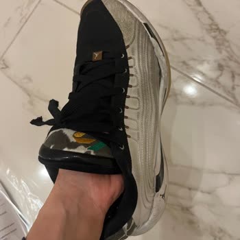 1,5 Ayda Yanlarından Açılan Nike Jordan Luka Ayakkabısının Ücret İadesi Talebi