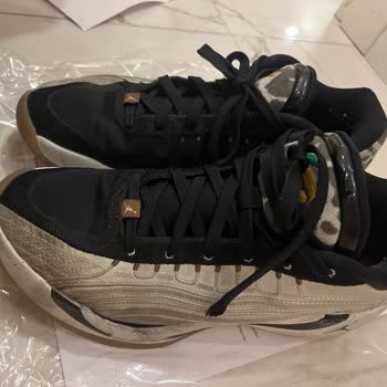 1,5 Ayda Yanlarından Açılan Nike Jordan Luka Ayakkabısının Ücret İadesi Talebi