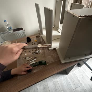 Teslimat Gecikmesi Ve Çekmece Raylarındaki Üretim Hatası