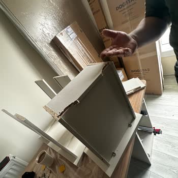 Teslimat Gecikmesi Ve Çekmece Raylarındaki Üretim Hatası