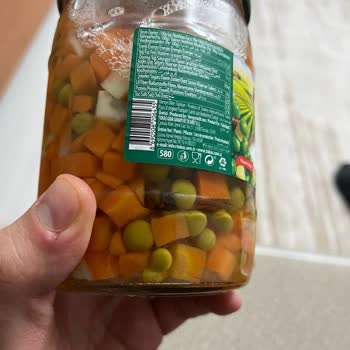 Tukaş Garnitür Konservesinde Böcek Görülmesi Ve Kalite Kontrol Açıklaması Talebi