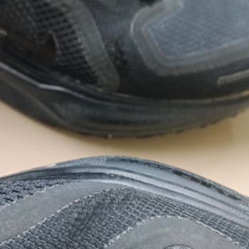 Garanti Reddine Tepki: Üç Ayda Defolar Oluşan Nike Ayakkabısı