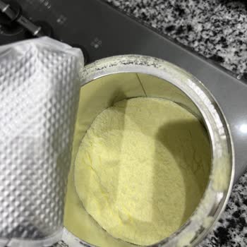 Hipp Organik Combiotic 1 Mamada Renk Farkı Ve Bebekte Şiddetli Kusma