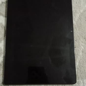 Aidata Tabletimde Düşme Sonrası Şarj Girişi Ve Tuş Kırıkları İçin Yardım Talebi